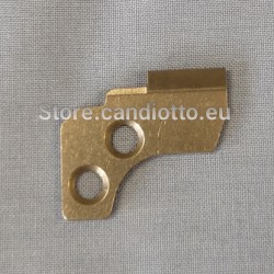 coltello inferiore janome 990D Pfaff 4752