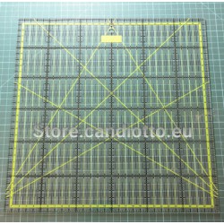 Righello quadrato per patchwork e quilt 30 x 30 cm