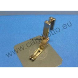 Piedino cerniere stretto con punte basse