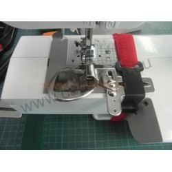 Staffa per fissare il bordatore alla macchina 